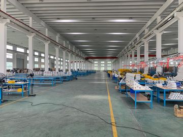 KYN61-40.5高圧パネルの開閉装置の中国のメーカー価格 サプライヤー