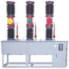 Rvb 11kv 24kv 36kv 800A 1250A 2000A HvのCTのコントローラーが付いている屋外のサブステーションの真空の遮断器 サプライヤー