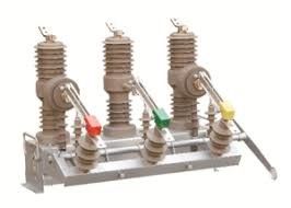 Zw32-12~24kv Vcbの屋外の真空の遮断器 サプライヤー